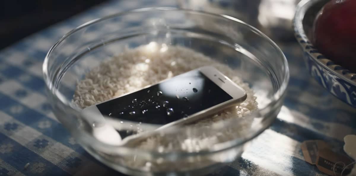Samsung lanza nueva publicidad atacando al iPhone 6