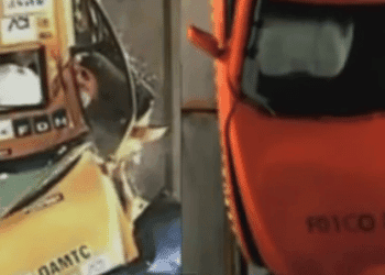 ¿Cómo choca un automóvil chino vs. uno alemán?