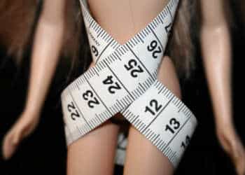 Anorexia: ¿Cómo tratan este problema las blogueras de moda y tendencia en Chile?