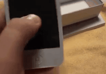 Video: ¿Qué es lo que realmente hay dentro de un iPhone 4S falso?