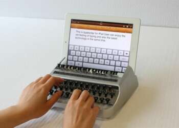 Ahora puedes teclear en tu iPad usando una máquina de escribir real