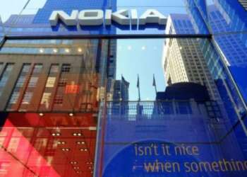 Las acciones de Nokia siguen bajando aún luego del lanzamiento de los nuevos Lumia