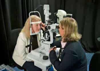 Ojos biónicos podrí­an ayudar a los ciegos a ver