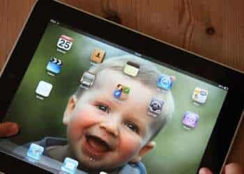 ¿Regalarás un gadget a tu mamá en su día? Ayúdala a protegerse con estos consejos