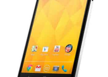 Comenzó oficialmente la venta del smartphone LG Nexus 4 en blanco