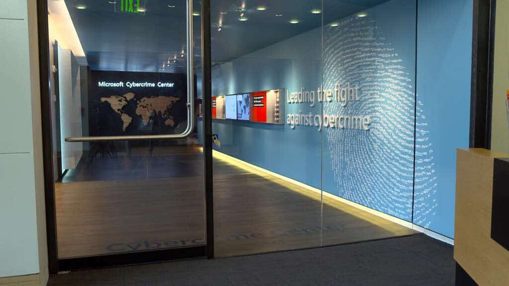 Microsoftcybercrimec Web Microsoft Corporation ha creado su propio centro de investigación contra el cibercrimen.
