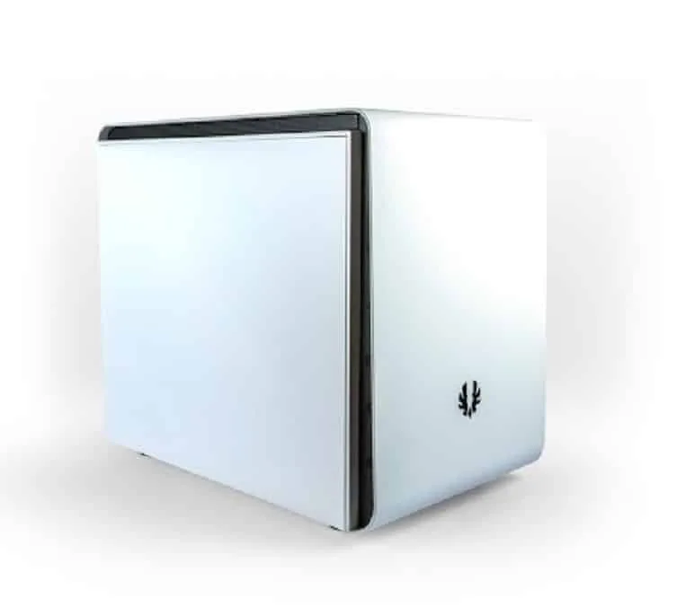 La Steam Machine de Webhallen fue una de las presentada en la CES 2014.
