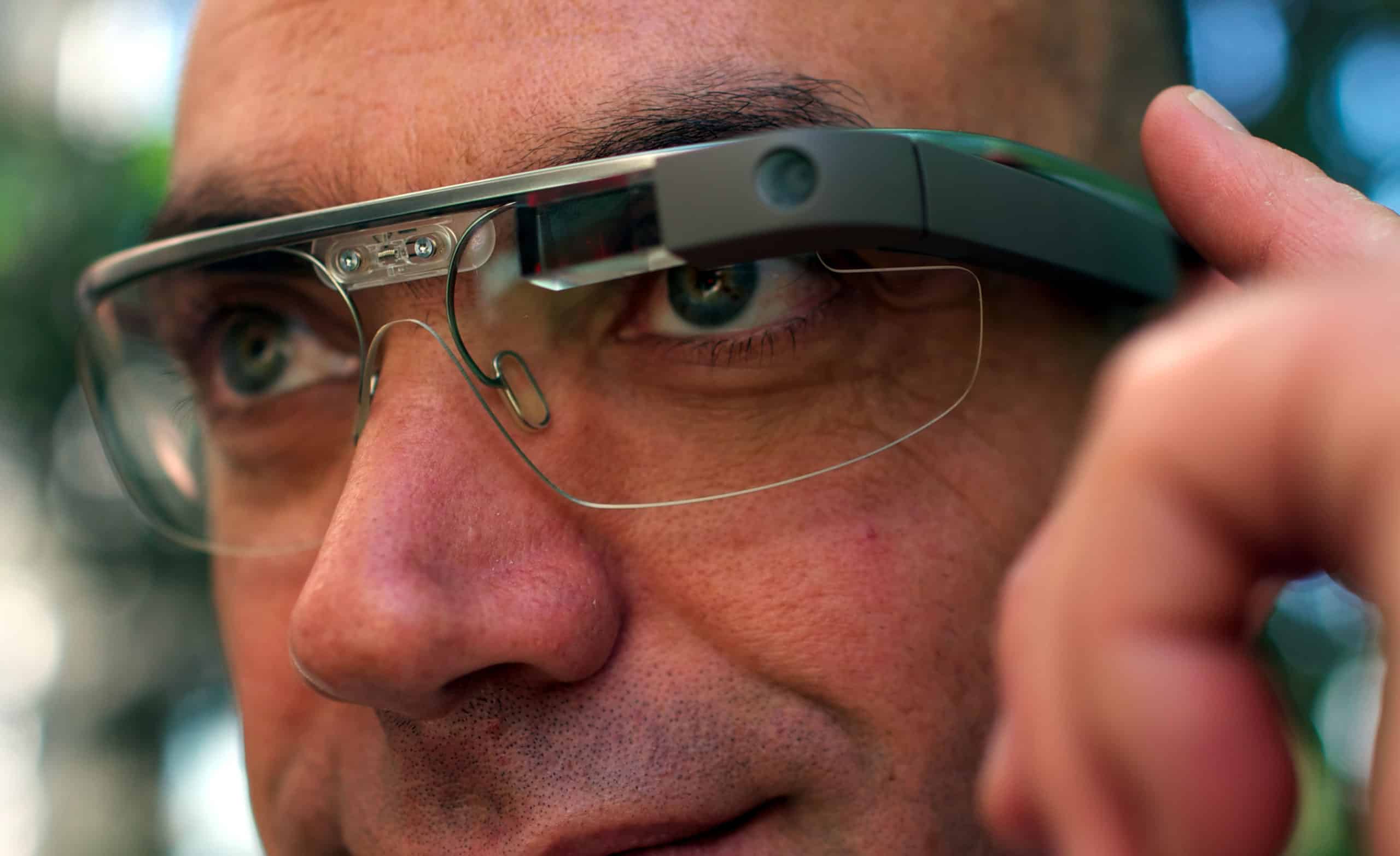 Los Google Glass de cada oficial compartirán información con la base de datos de los más buscados en Dubai. 