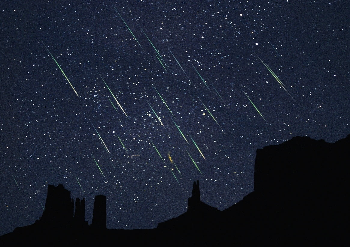 En modo de lluvia de meteoros, el cometa Halley vuelve a nuestros cielos a casi 30 años de su última aparición. 
