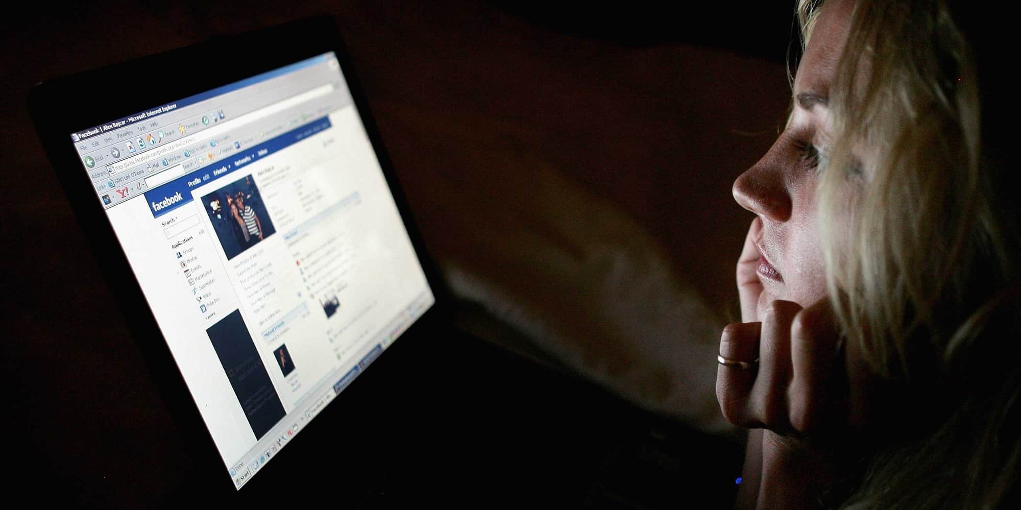 Facebook endurecerá su polí­tica para adimitir investigaciones a sus usuarios y la utilización de sus datos.