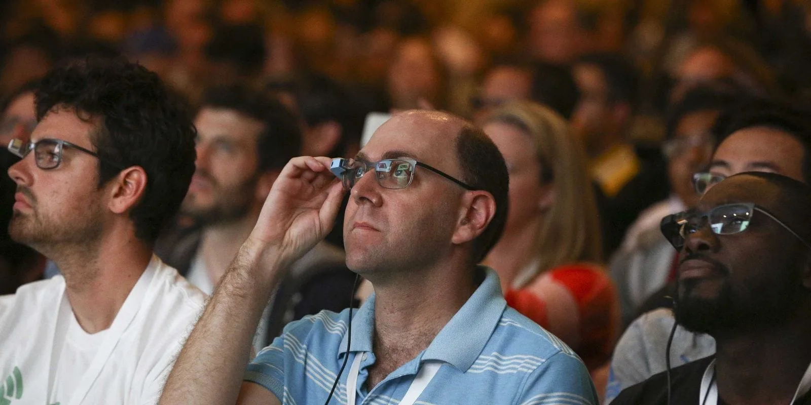 Google Glass Cine Los usuarios no podrán ocupar sus Google Glass en cines por riesgo de piratería.