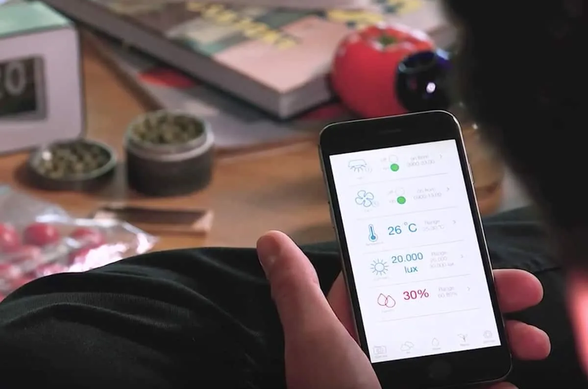 Grobox App La aplicación te entrega detalles y el control de lo que cultivas.