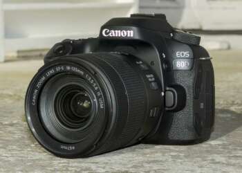 EOS 80D