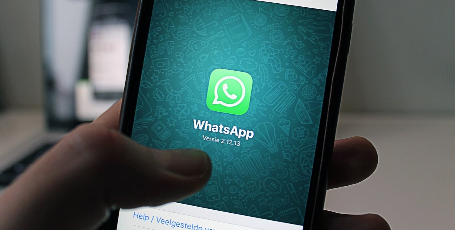 Videollamadas en WhatsApp: Sólo actualiza la aplicación desde las tiendas oficiales.