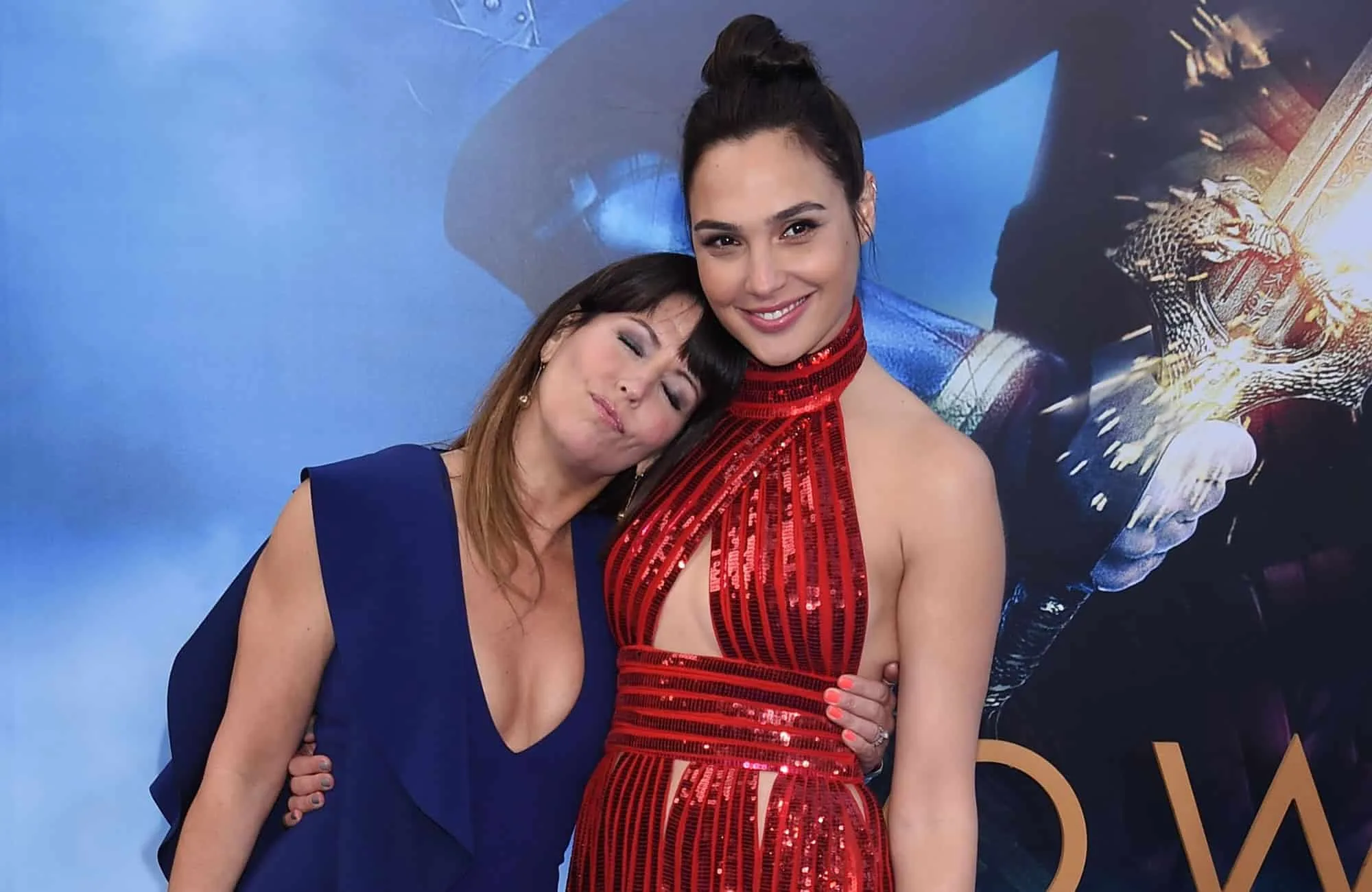 Patty Jenkins Gal Gadot Ww Patty Jenkins volvería a dirigir en Wonder Woman 2.