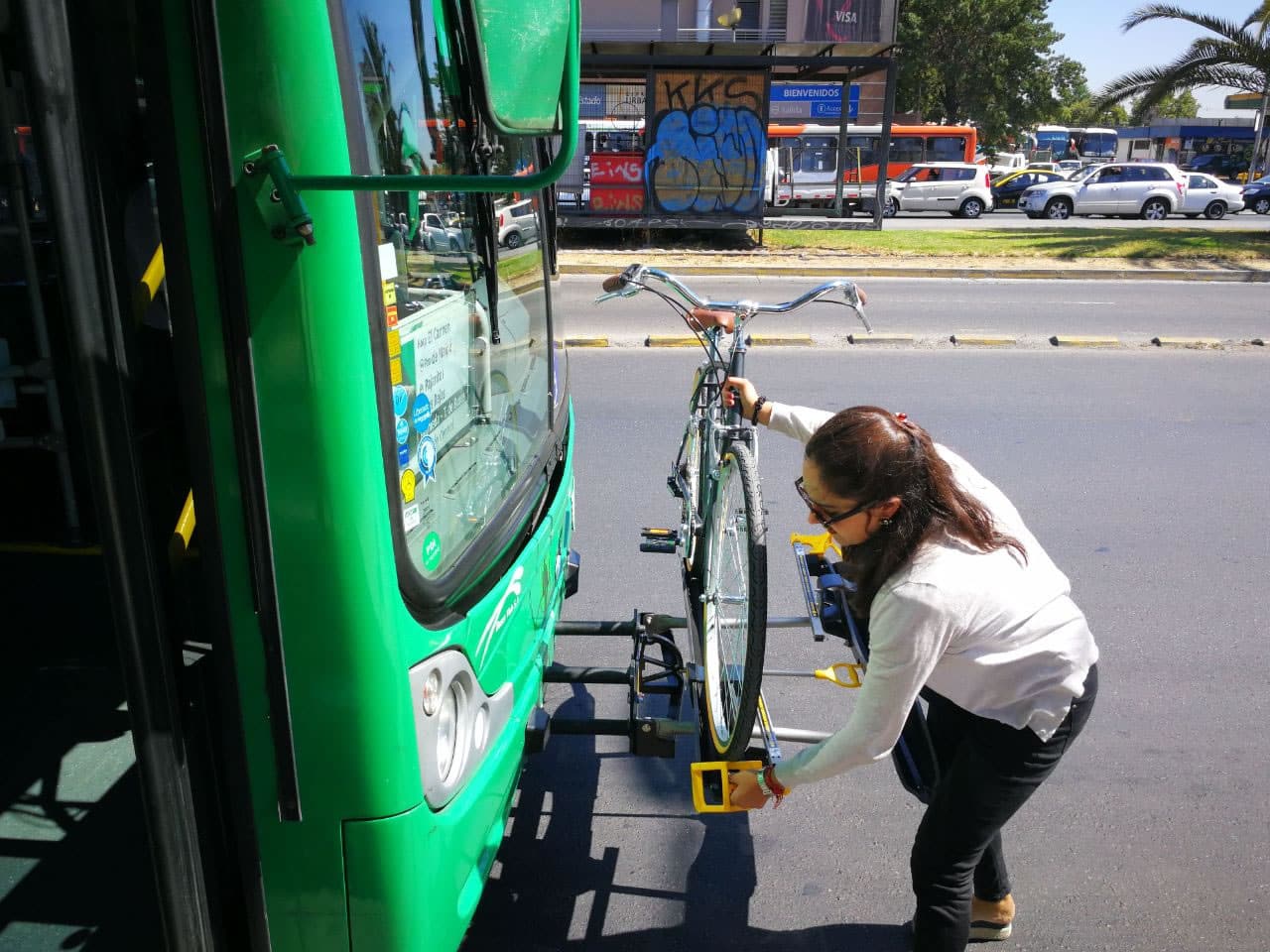 Bicicleta Micro Transantiago Transantiago comienza nuevo piloto para transportar bicicletas en micros