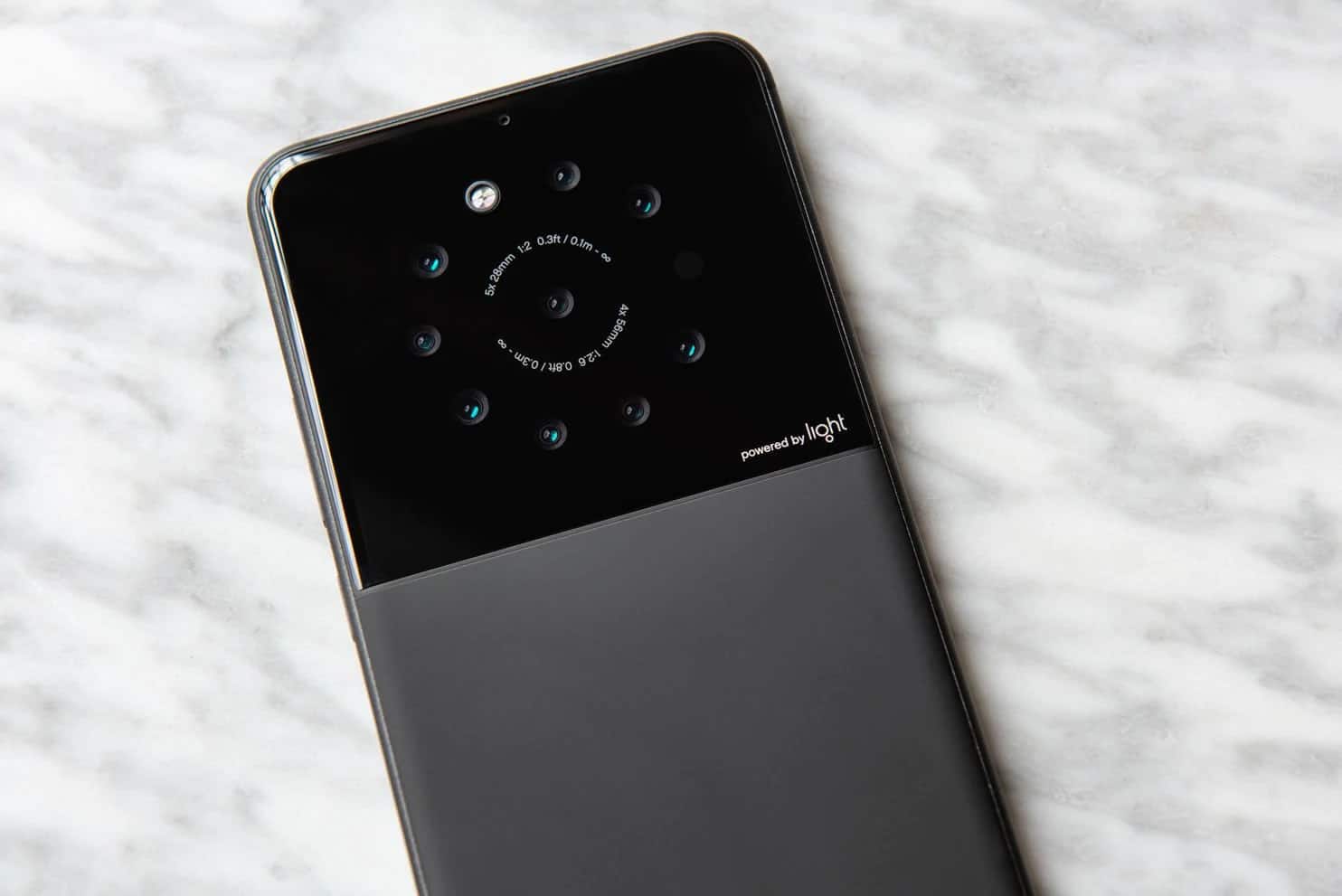 Esta compañí­a quiere construir un celular con 9 cámaras traseras