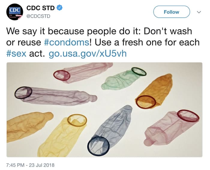Gobierno de EE.UU. pide que no laven y reutilicen los condones