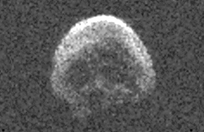 Asteroide con forma de cráneo humano pasará cerca de la Tierra por Halloween 