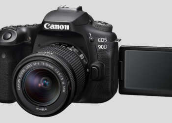EOS 90D
