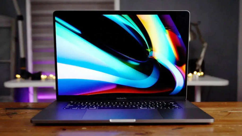 Macbook Pulgadas Neil Young dice que la MacBook Pro tiene una calidad de audio Fisher-Price.