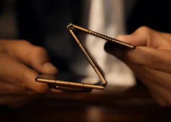 Telefono Triple Pantalla