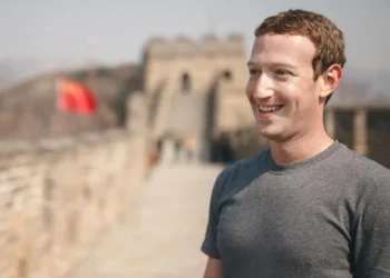 Mark Zuckerberg Muralla China - Zuckerberg