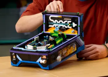 LEGO Icons Arcade Pinball Machine