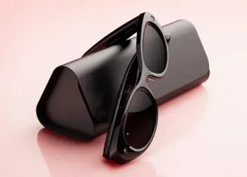 Meta Glasses by Kylie Jenner