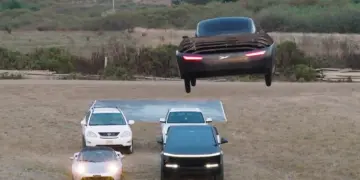 Auto Alef vuela sobre Tesla